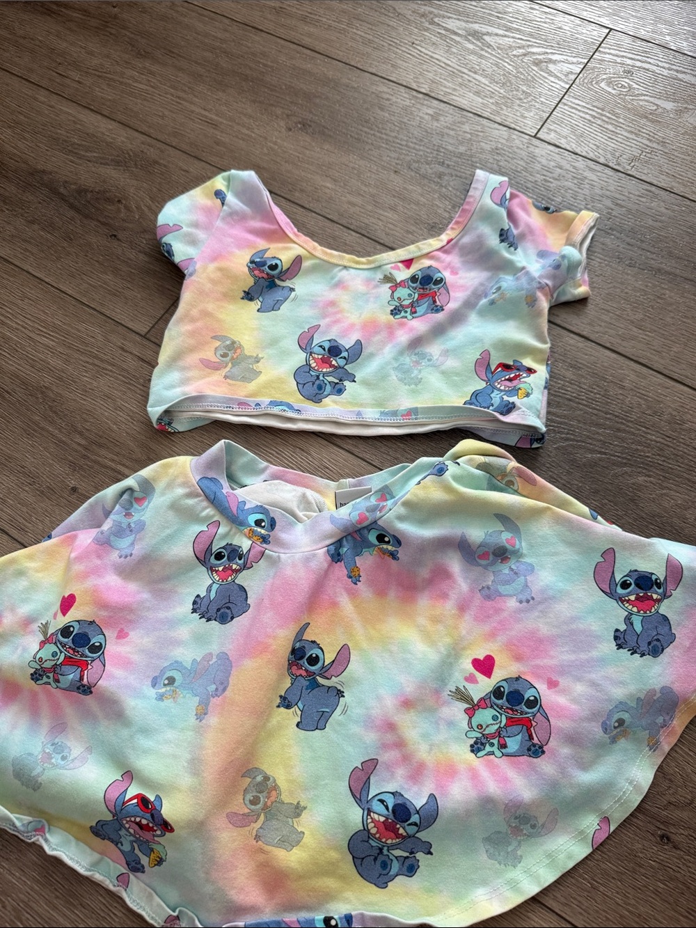 Wild Rich Kids Tye Dye Stitch Hearts - Pastel 9/10